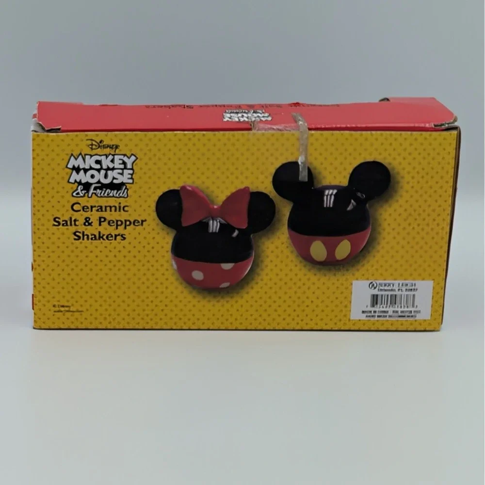 NIB Disney Mickey & Minnie Mouse Head Ceramic Salt/Pepper Shakers Red and Black